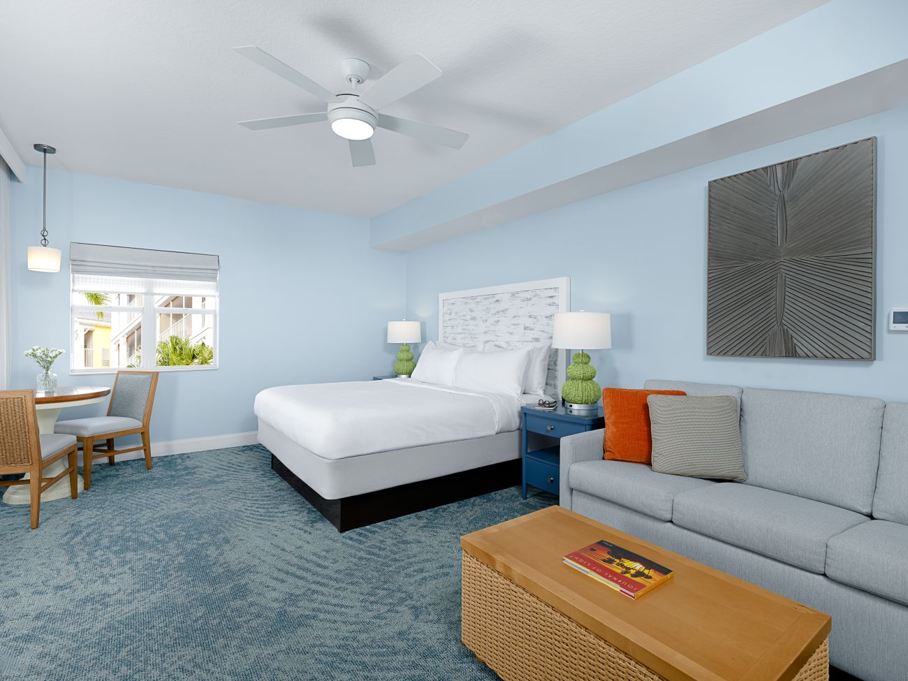 Living Room and Bedroom (Guestroom)